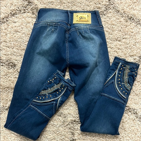 Butt Lifting Colombian Women's Jeans - Picture 3 of 5